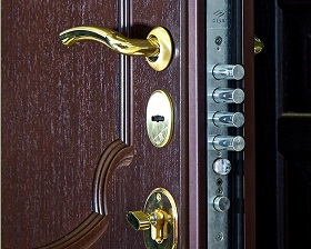 Замена замка на металлической двери Legran в Коченёво
